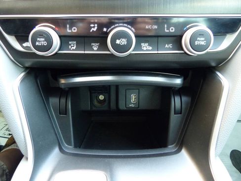 Used 2019 Honda Accord Hybrid image 46