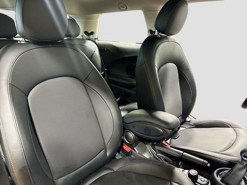 Used 2018 MINI Cooper 2-Door Hardtop FWD image 16