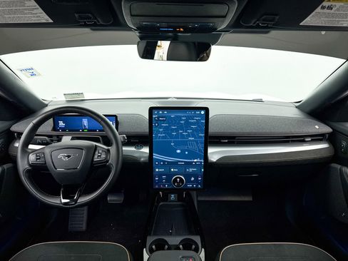 Used 2022 Ford Mustang Mach-E GT image 21