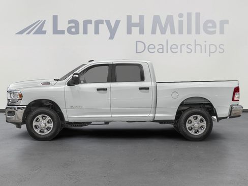 Used 2024 RAM 2500 Laramie w/ Night Edition AWD/4WD image 3