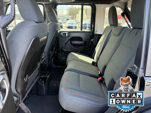 Used 2024 Jeep Wrangler Unlimited Rubicon image 22