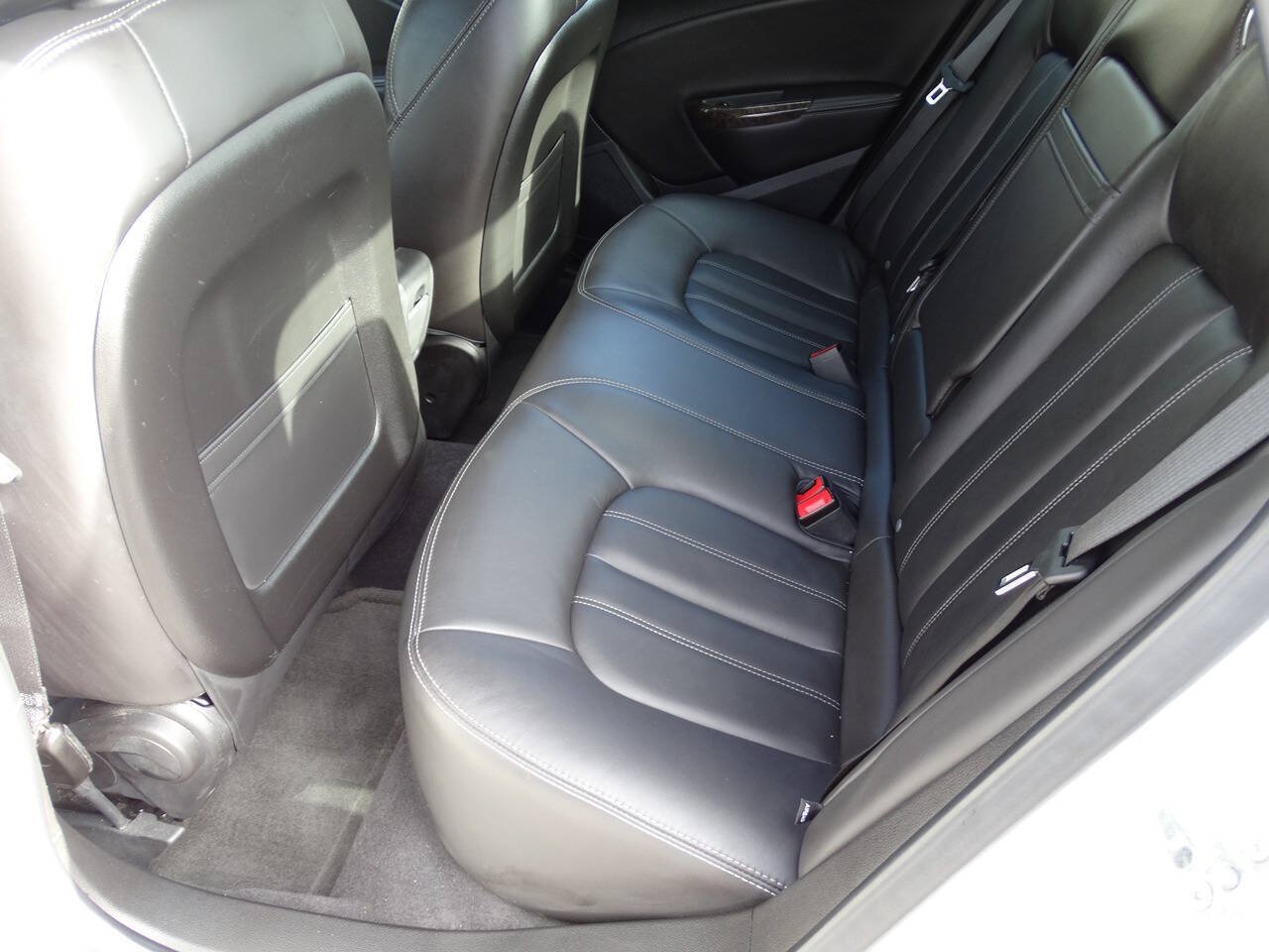Used 2012 Buick Verano Leather FWD image 29