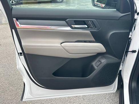 New 2026 GMC Terrain Elevation w/ Elevation Premium Package FWD image 11