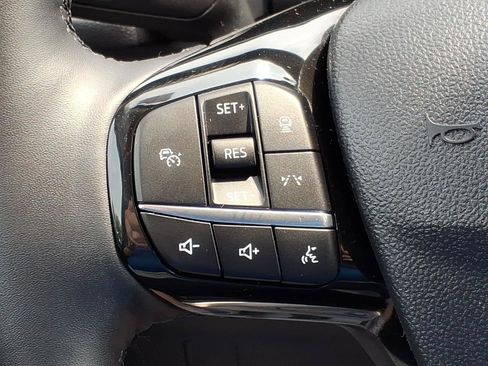 Used 2025 Ford Escape Platinum AWD/4WD image 24