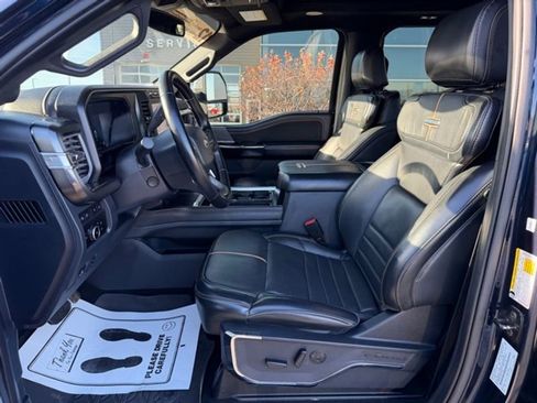 Used 2024 Ford F250 Platinum image 19