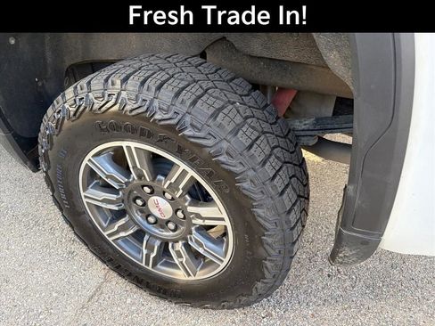 Certified 2025 GMC Sierra 1500 AT4 image 6