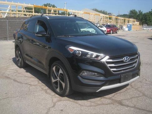 Used 2017 Hyundai Tucson Sport w/ Cargo Package AWD/4WD image 3