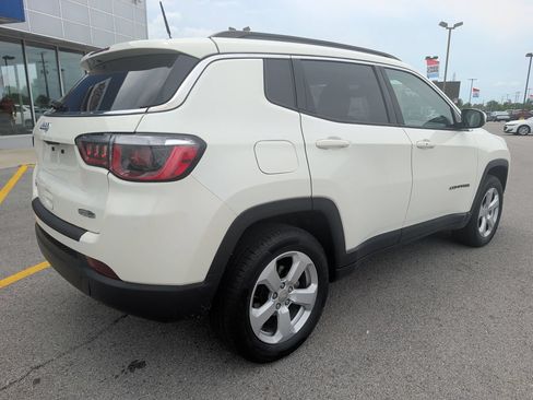 Used 2018 Jeep Compass Latitude AWD/4WD image 7