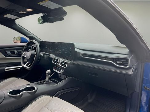 Used 2024 Ford Mustang GT Premium image 19
