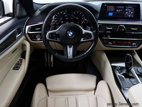 Used 2017 BMW 540i xDrive AWD/4WD image 36