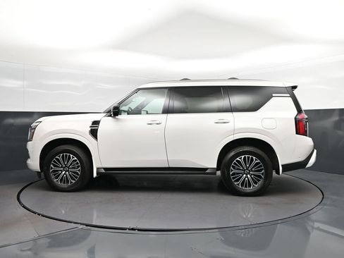 Used 2025 Nissan Armada SL w/ Captain's Chari Seat Package AWD/4WD image 4