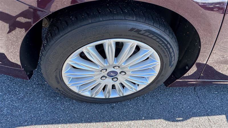 Used 2013 Ford Fusion Energi SE w/ Driver Assist Pkg FWD image 30