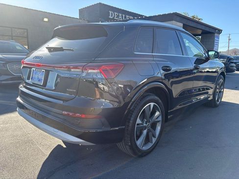 Used 2022 Audi Q4 e-tron quattro Premium Plus w/ Premium Plus AWD/4WD image 5