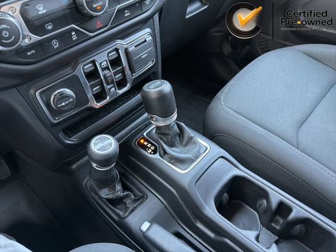 Certified 2022 Jeep Wrangler Unlimited Sport AWD/4WD image 57