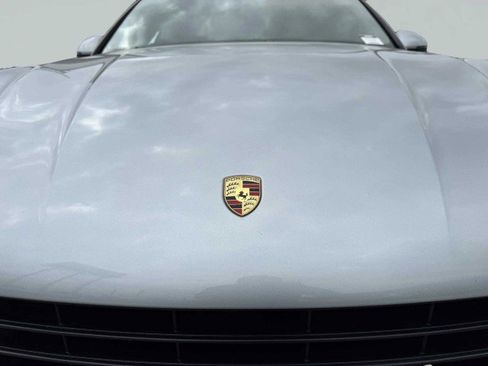 Used 2019 Porsche Macan image 12