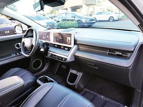Used 2024 Hyundai Ioniq 5 Limited RWD image 16