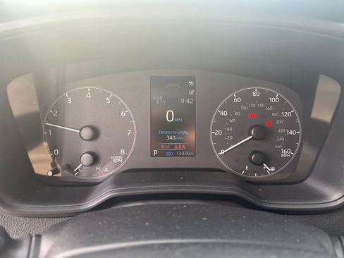 Used 2025 Toyota Corolla LE image 34