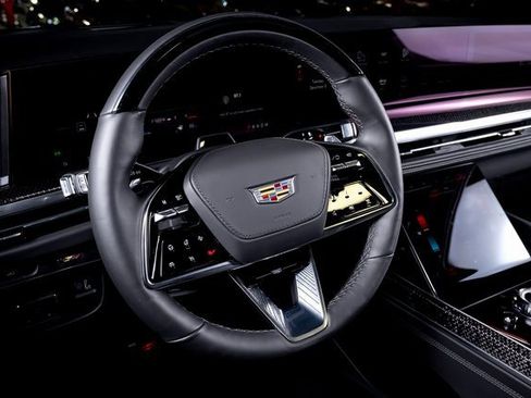 Used 2025 Cadillac Escalade V image 28