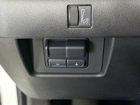 Used 2023 Chevrolet Colorado Trail Boss image 21