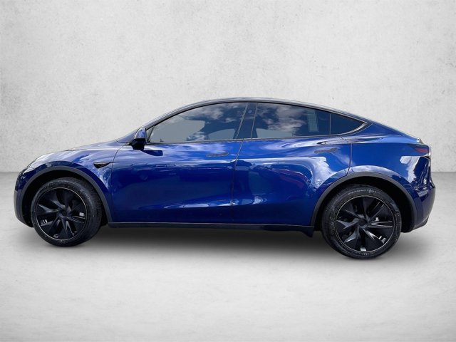 Used 2025 Tesla Model Y Long Range RWD image 6
