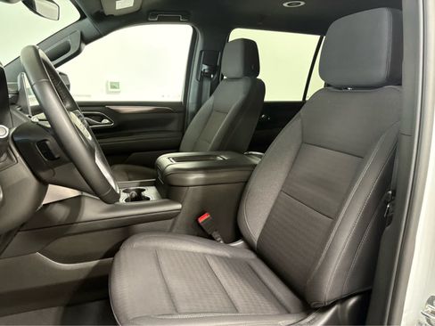 Used 2024 GMC Yukon XL SLE AWD/4WD image 14