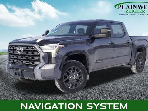 Used 2022 Toyota Tundra Platinum image 1