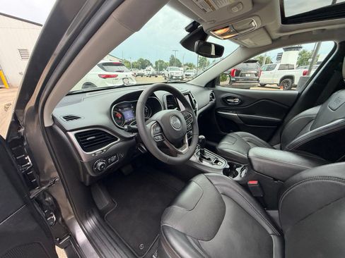 Used 2022 Jeep Cherokee Limited AWD/4WD image 10