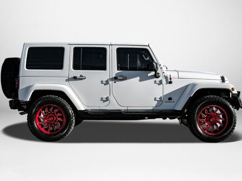 Used 2015 Jeep Wrangler Unlimited Sahara w/ Quick Order Package 24X image 4