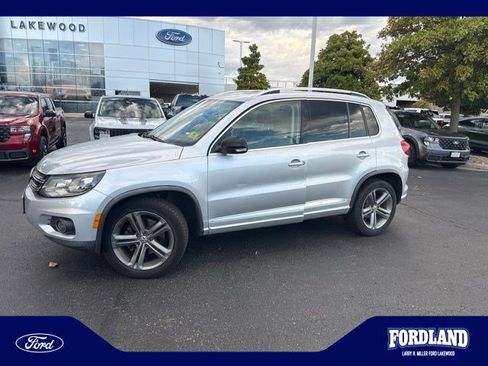 Used 2017 Volkswagen Tiguan Sport AWD/4WD image 1