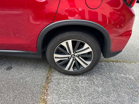 Used 2024 Mitsubishi Outlander Sport ES AWD/4WD image 19