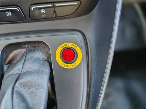Used 2020 Ford Transit Connect XL FWD image 27