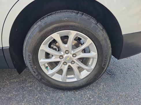 Used 2020 Chevrolet Equinox LT image 10