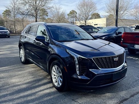 Certified 2023 Cadillac XT4 Luxury w/ Cold Weather Package image 1