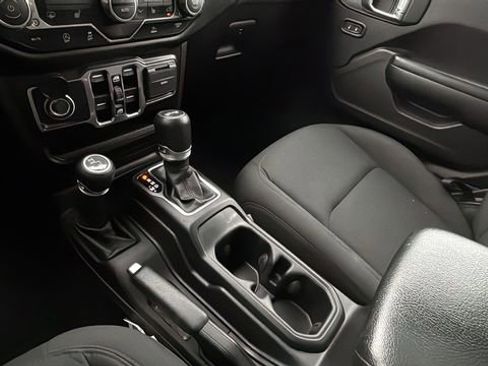 Used 2021 Jeep Wrangler Unlimited Sport AWD/4WD image 14