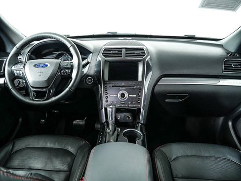 Used 2018 Ford Explorer Sport w/ Equipment Group 401A image 20