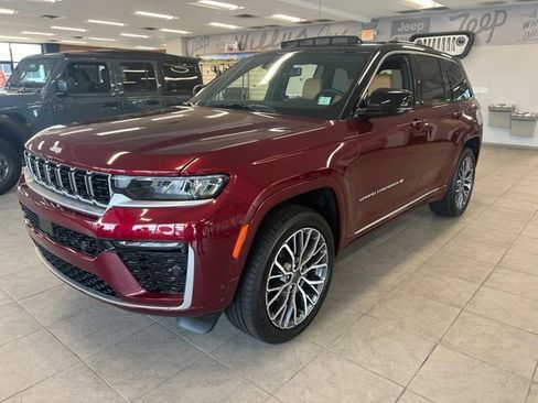 New 2026 Jeep Grand Cherokee Summit AWD/4WD image 4