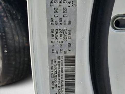 Used 2018 Dodge Journey SXT w/ Connectivity Group FWD image 15