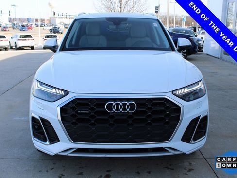 Used 2024 Audi Q5 2.0T Prestige w/ Prestige Package image 2