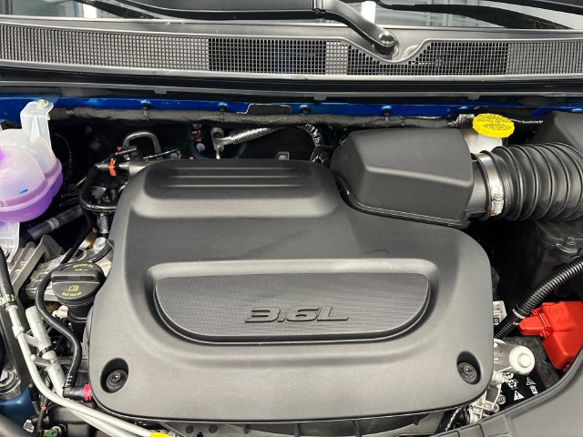 New 2027 Chrysler Pacifica Select w/ Family Tech Group FWD image 18
