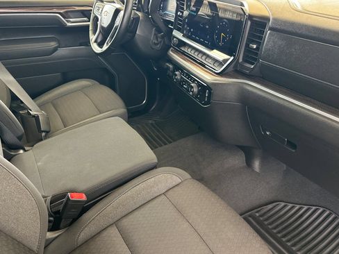 Used 2025 Chevrolet Silverado 1500 LT AWD/4WD image 15