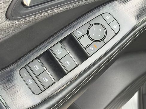 Used 2023 Nissan Rogue SV image 19