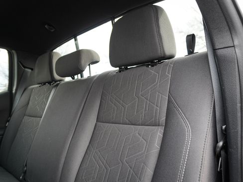 Used 2019 Toyota Tacoma TRD Off-Road image 29