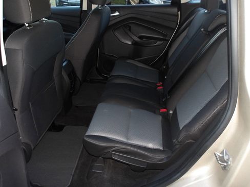 Used 2017 Ford C-MAX SE image 23