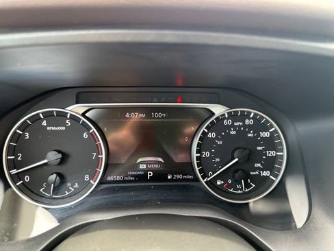 Used 2023 Nissan Rogue SV w/ SV Premium B Package FWD image 21