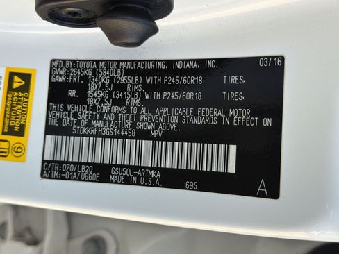 Used 2016 Toyota Highlander XLE FWD image 25