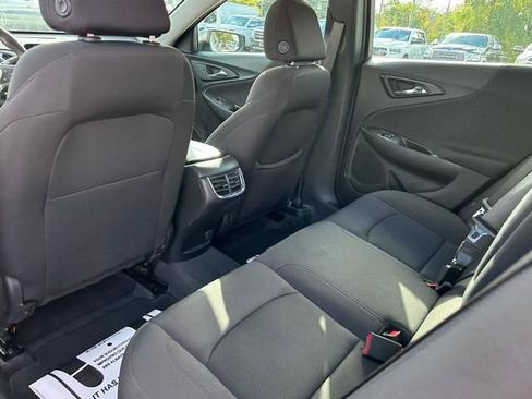 Used 2023 Chevrolet Malibu LT FWD image 14