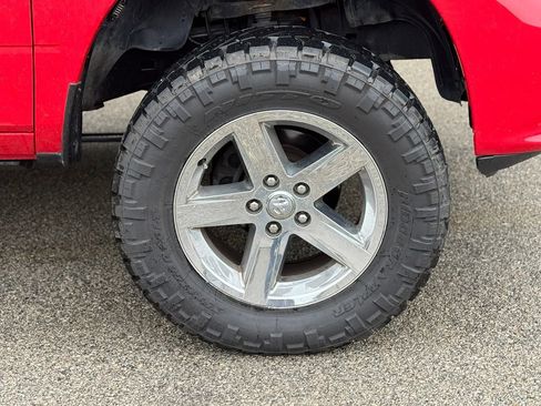 Used 2013 RAM 1500 Express AWD/4WD image 9
