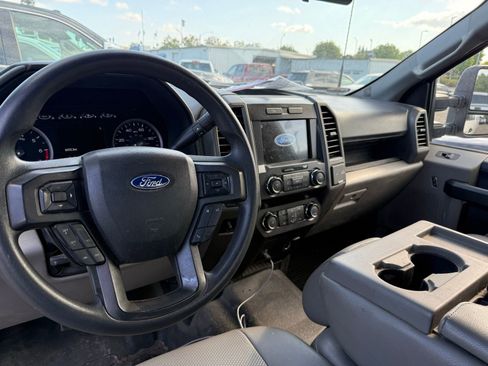 Used 2022 Ford F250 XL w/ STX Appearance Package RWD image 10