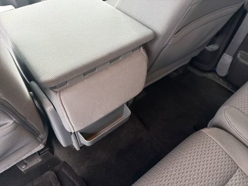 Used 2013 Ford F150 XLT w/ Luxury Equipment Group image 19