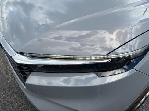 Used 2023 Honda CR-V LX image 60